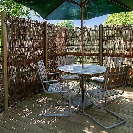 Loftlaegenhet Pa Haestgard I Tvaaker Apartamento Exterior foto